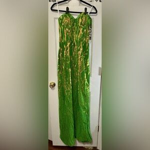 NWT JOVANI SZ 16 Formal Dress Green & Gold With Zippered Back #38598